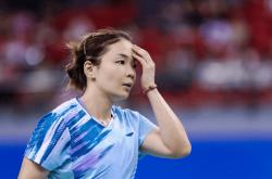 世界杯规则-再见！中国羽毛球三位世界冠军同一天告别，一人哭着亲吻场地