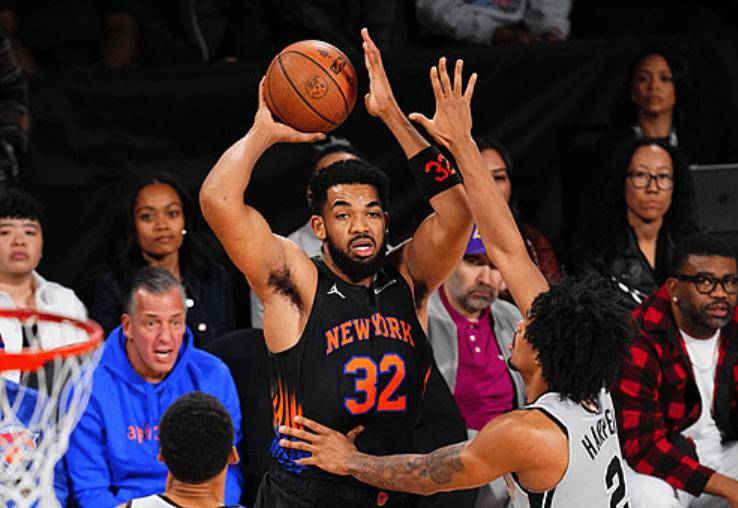 NBA杯赛总决赛：尼克斯与马刺的巅峰对决