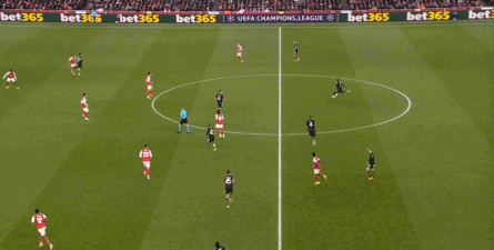 孔帕尼因为人手输球，阿尔特塔则因为人手变得眉清目秀