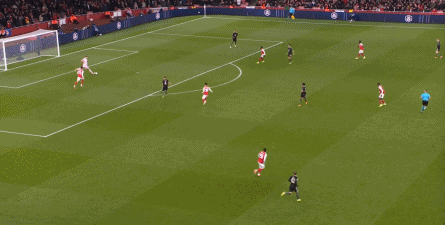 孔帕尼因为人手输球，阿尔特塔则因为人手变得眉清目秀