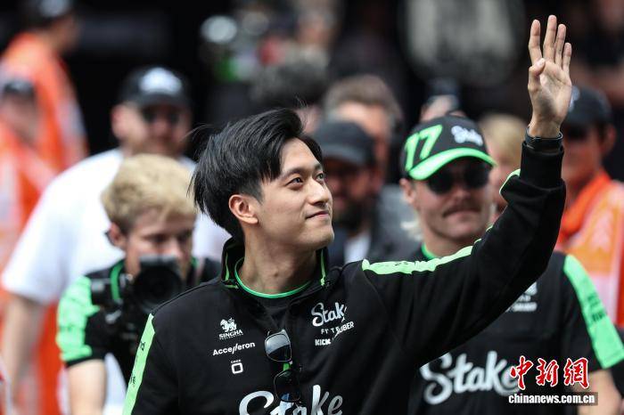 中国车手周冠宇担任凯迪拉克F1车队储备车手