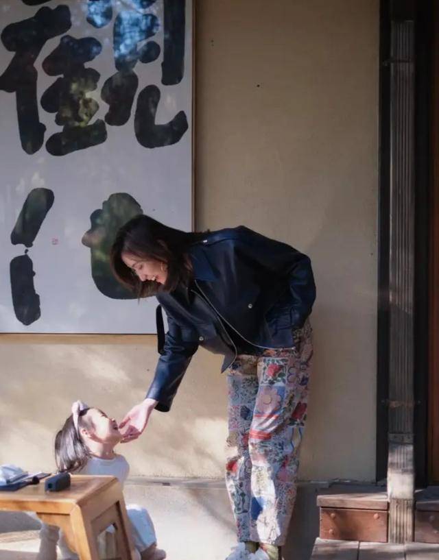 一日夫妻百日恩！这次春节李亚鹏和前妻联手，给离异夫妻上了一课