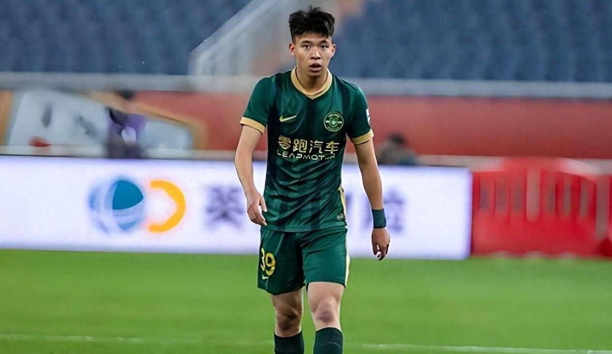 喜讯！2026年第二位留洋加盟英超的中国球员诞生，值得期待